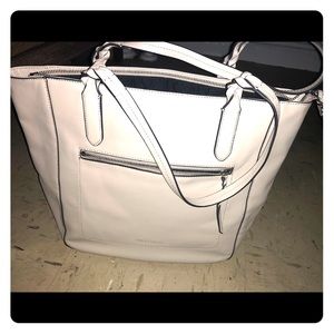 Hand bag
